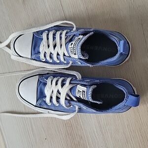 Converse platform low tops